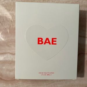 KKW Kimoji Hearts BAE Fragrance